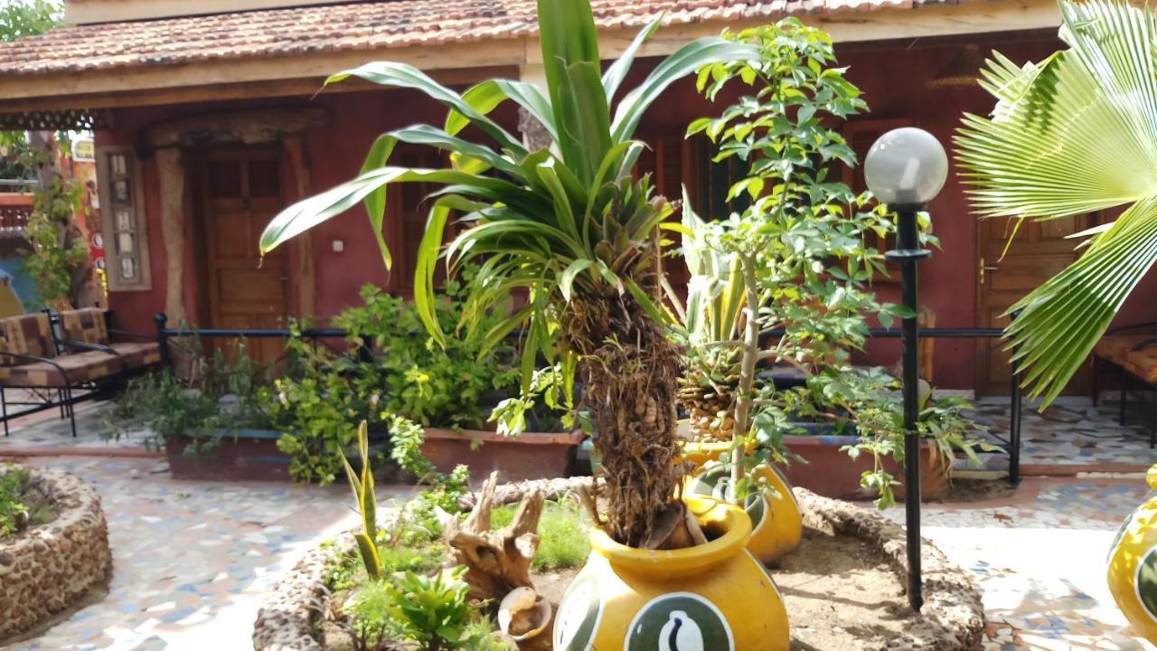 Auberge Khady Saly Portudal Exterior foto